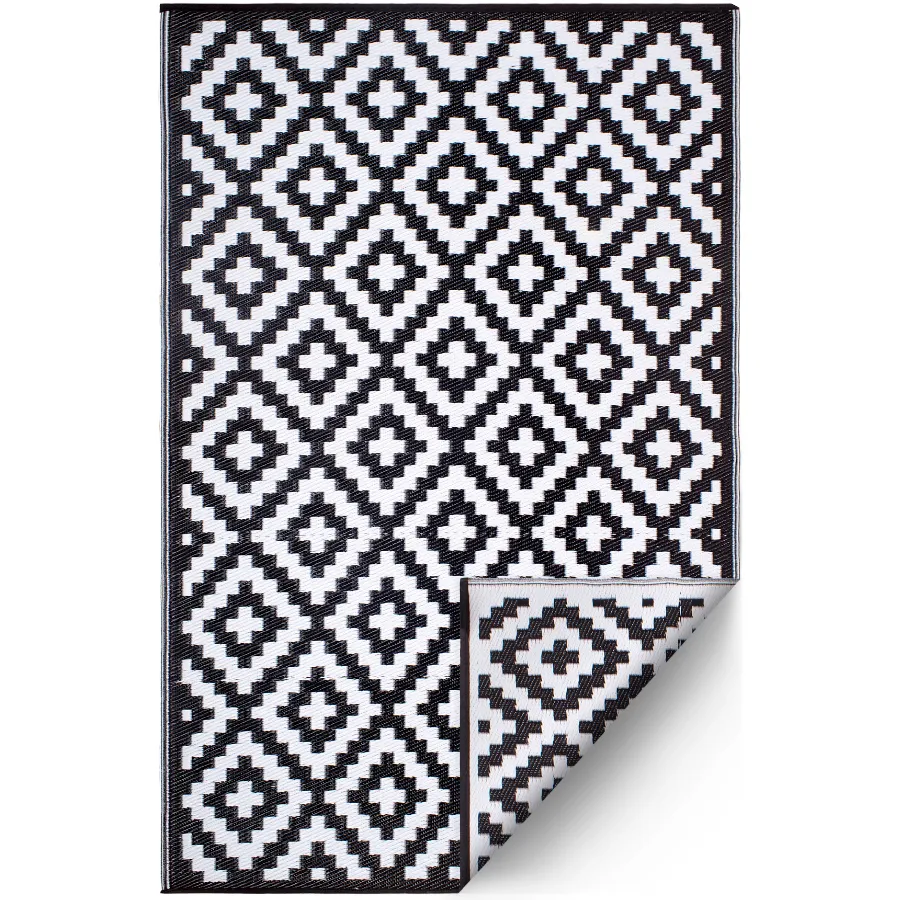 Aztec Black & White Diamond Pattern Foldable Waterproof Large Camping Mat - 270x360 CM