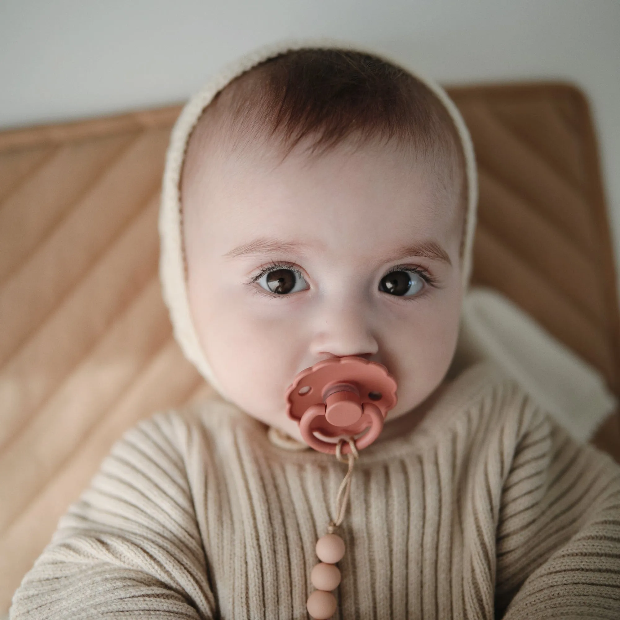 FRIGG Daisy Natural Rubber Baby Pacifier (Rose Gold / Honey Gold)