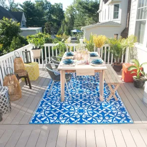 San Juan Blue and White Recycled Plastic Reversible Outdoor Rug