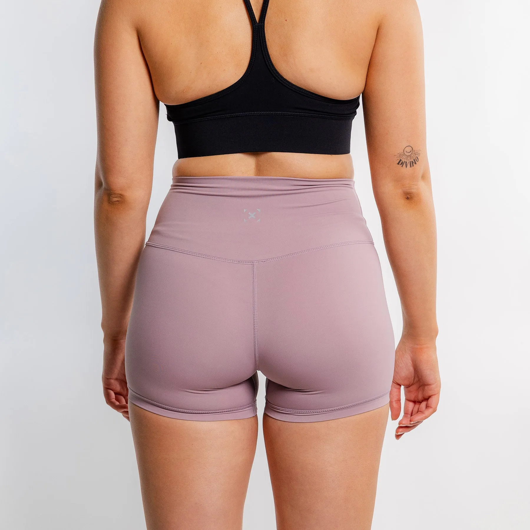 TWL - WOMEN'S HIGH WAISTED BALANCE SHORTS - LILAC CHALK