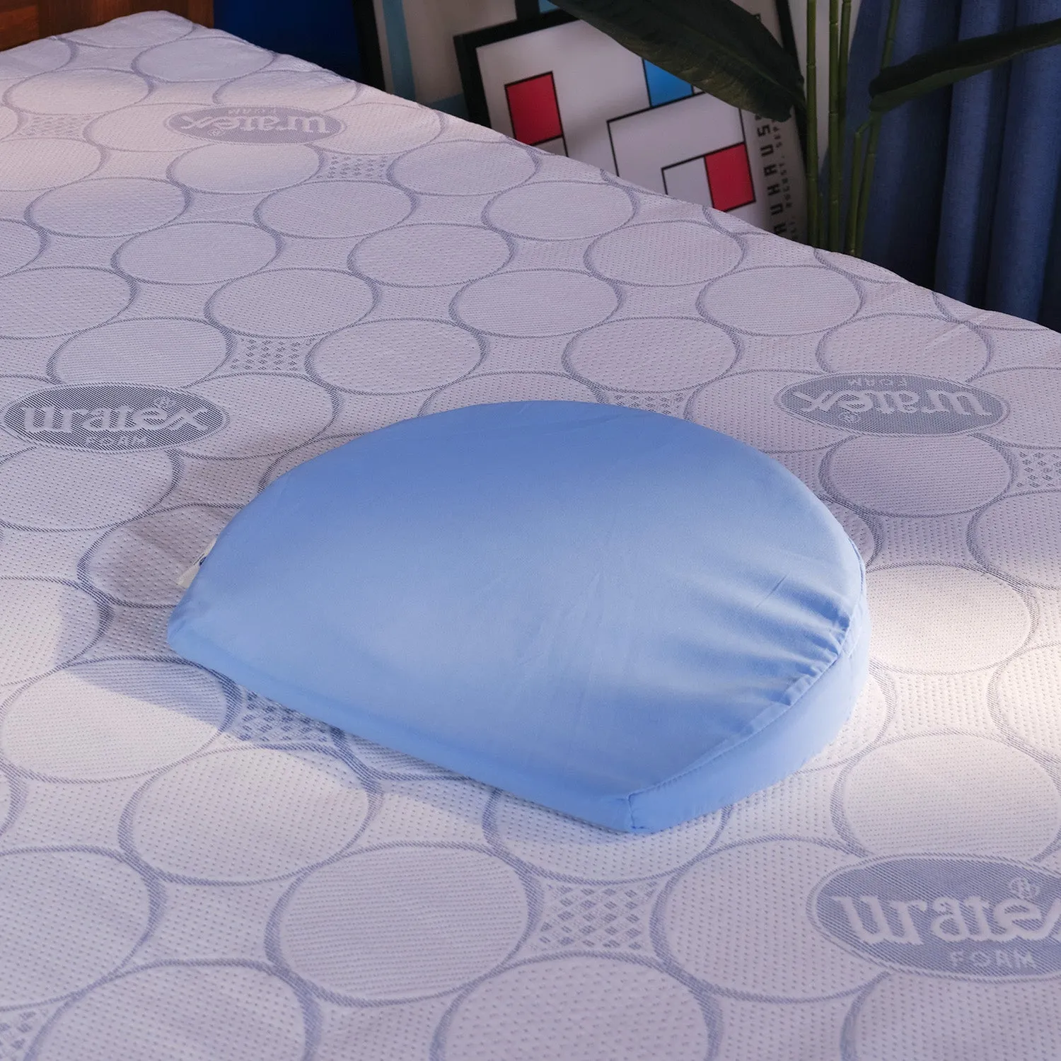 Uratex Cuddle Care Amie (Amie Round Edged Wedge Pillow)